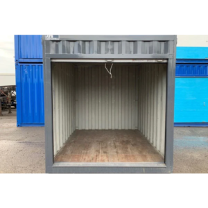 Contenedor de envío con puerta enrollable
